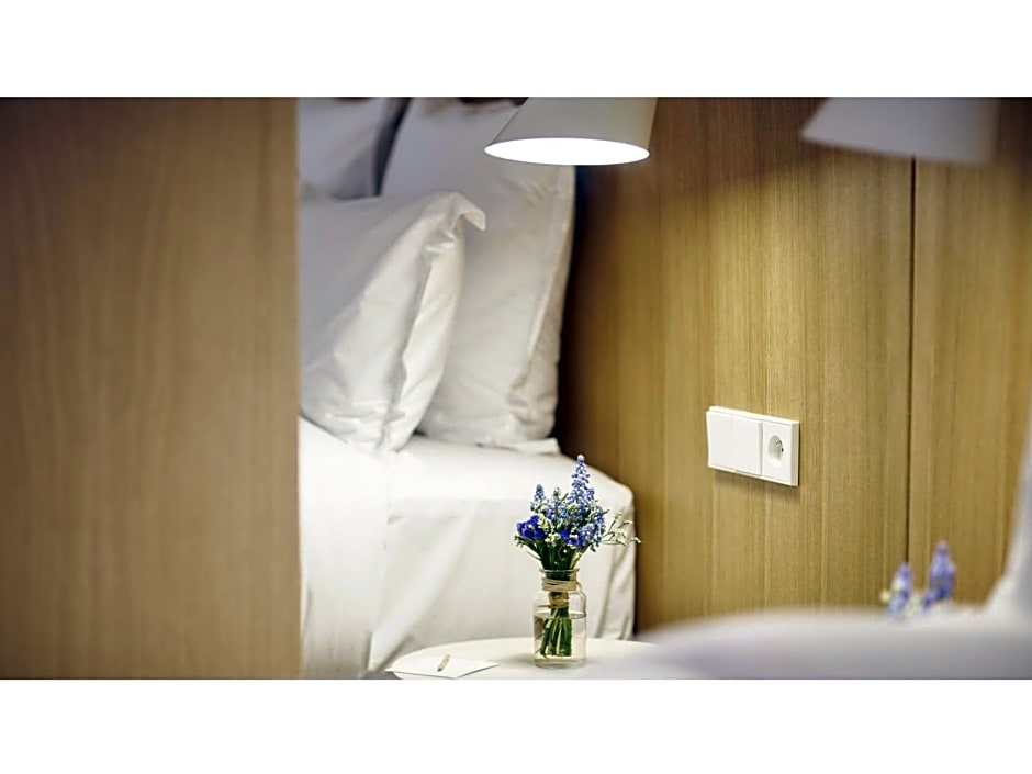 9Hotel Republique
