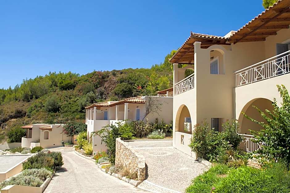 Alonissos Beach Bungalows And Suites Hotel