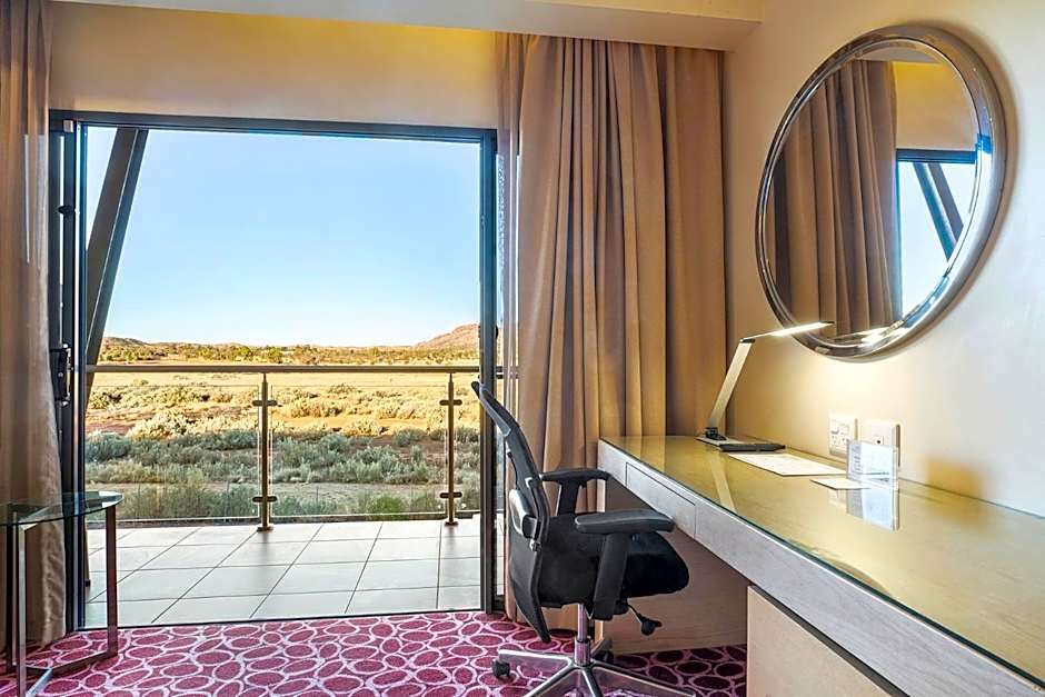 Crowne Plaza Alice Springs Lasseters By IHG