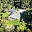 Golden Caves - Bed and Breakfast
