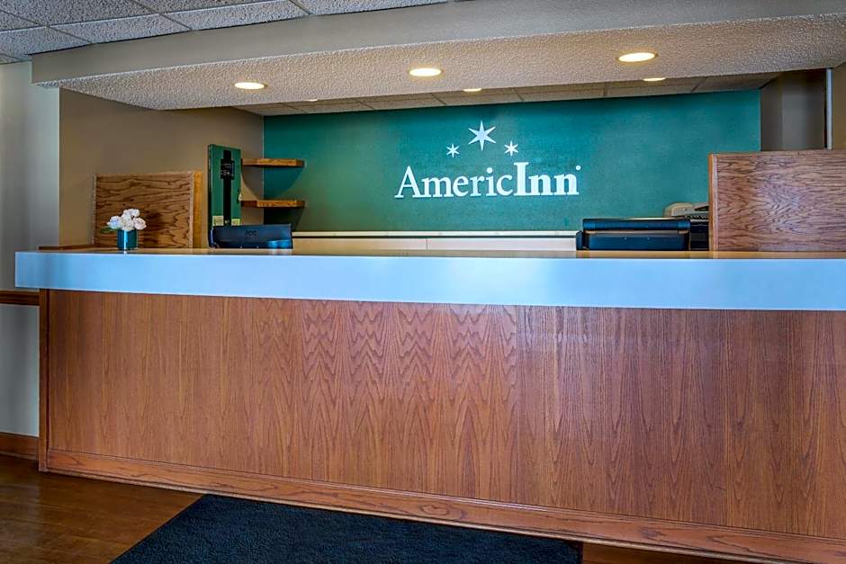 AmericInn by Wyndham Hutchinson