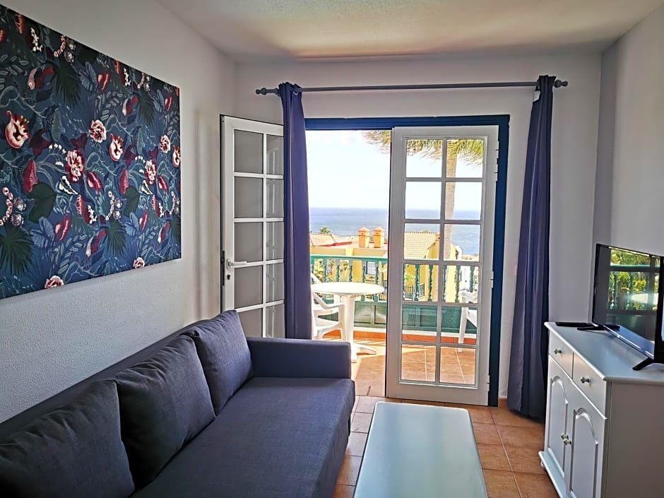 Apartamentos Oasis San Antonio