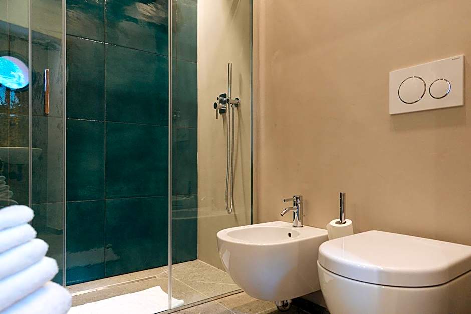 Colonna 24 Luxury Room in Portovenere near 5 Terre