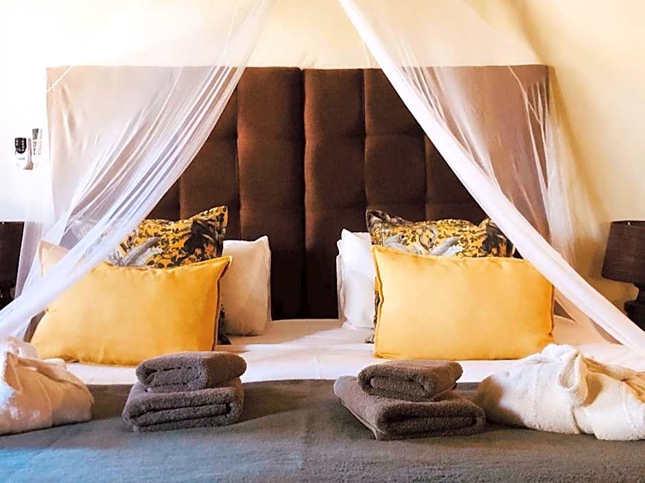 Addo African Home