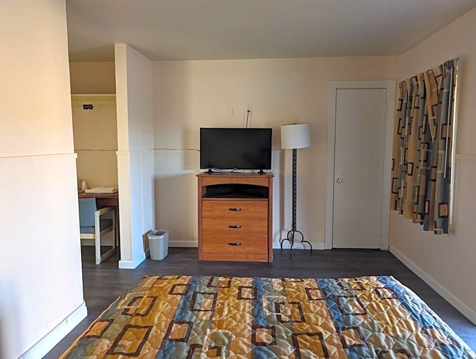Economy Inn Kingsville, Hwy 77