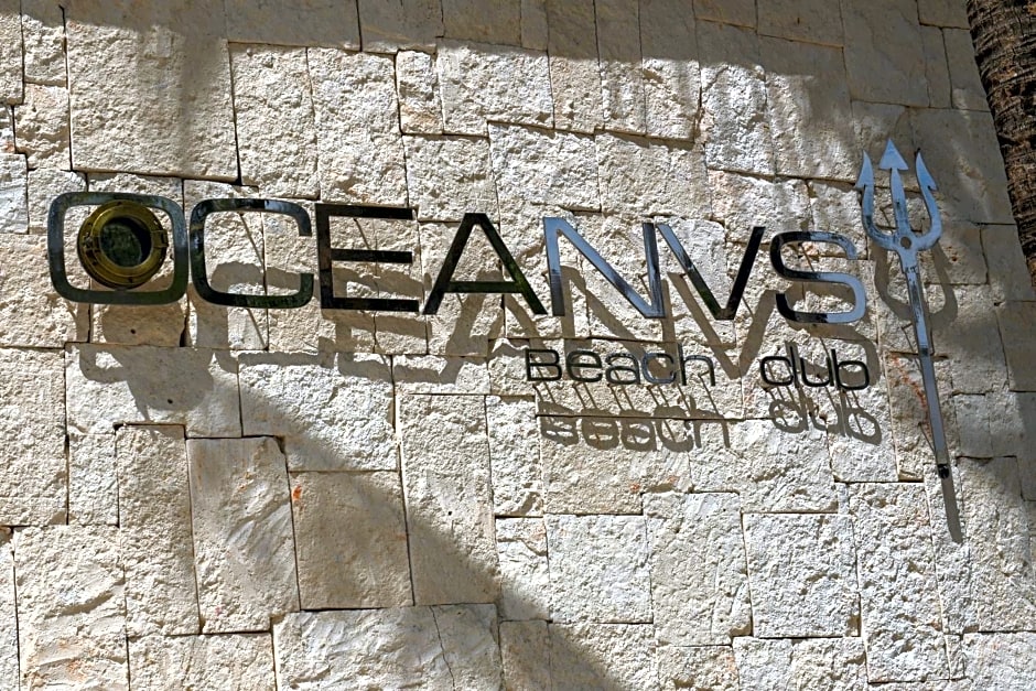 Casa del Jaguar Beach Hotel