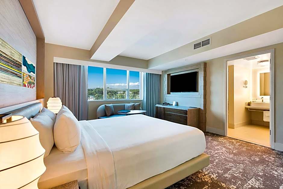 Photo 1 of 4 of 1 King Bed, Bay View