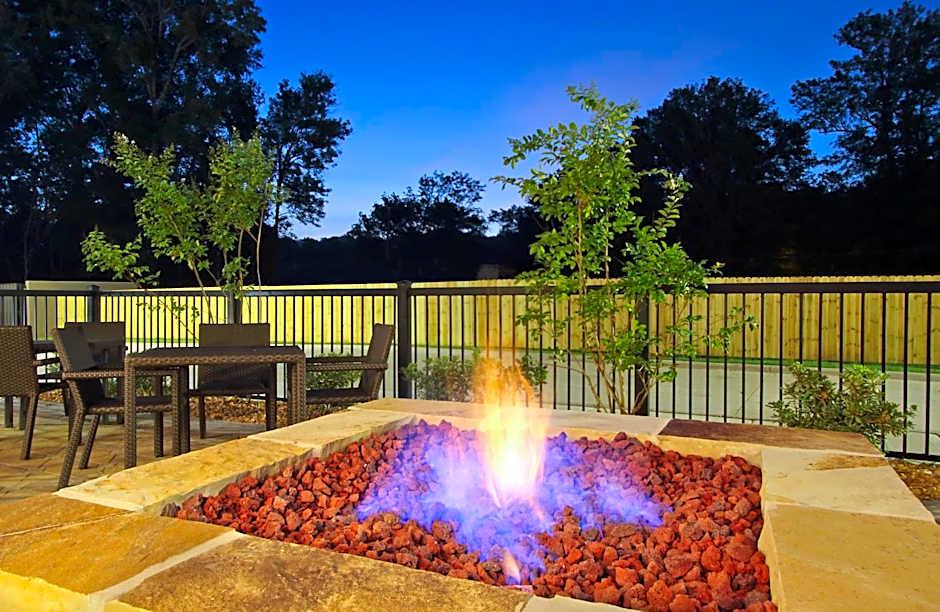 Holiday Inn Express & Suites Columbus North By IHG