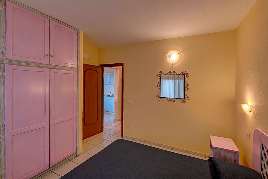 Baia de Bahas Residence