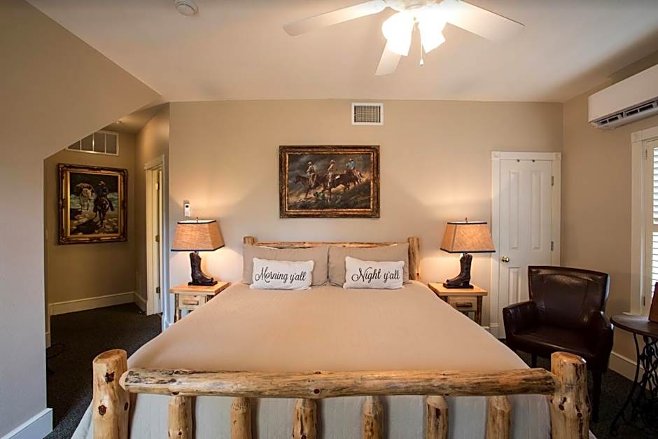 Gruene River Hotel & Retreat
