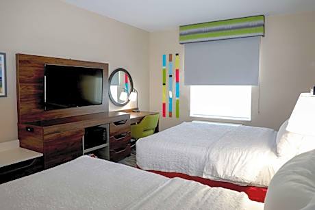 Room with Two Queen Beds - Non-Smoking