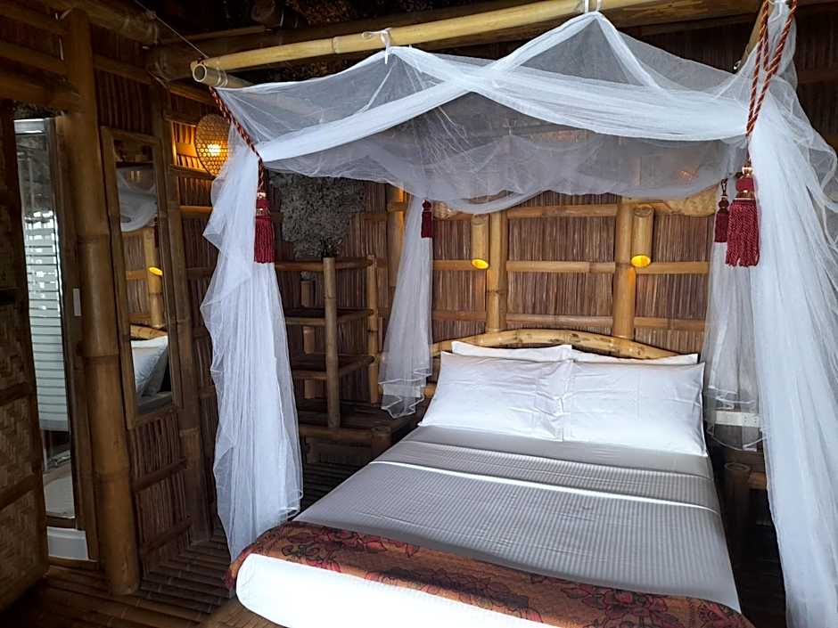 Kookoo's nest eco-lodge