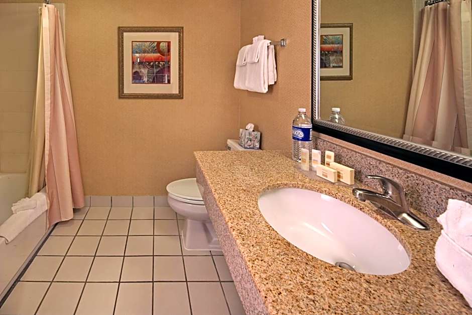 Courtyard by Marriott Hartford Cromwell