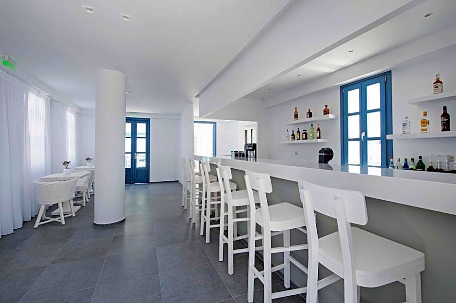 Acroterra Rosa Luxury Suites & Spa