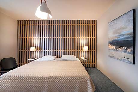 Premium One-Bedroom Apartment with Side Sea View