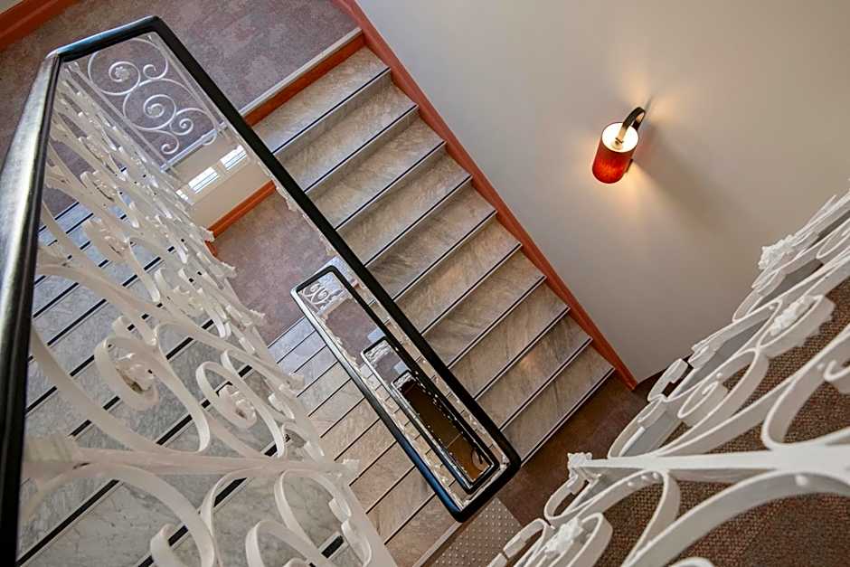 Hotel Du Midi