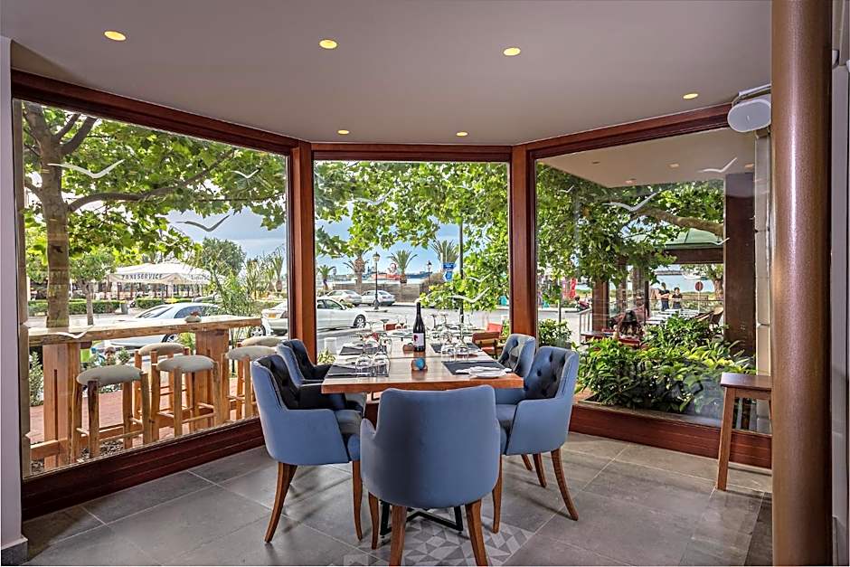 Kyma Suites Beach Hotel