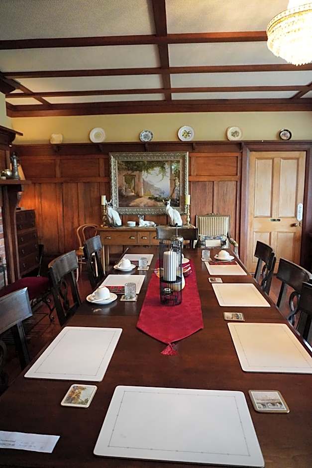 Ashcott Homestead Bed & Breakfast