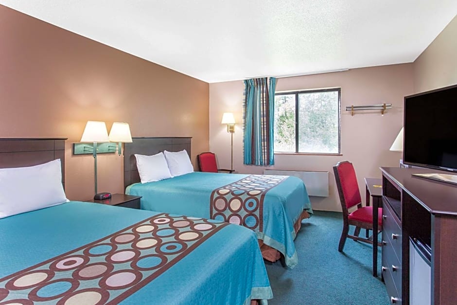 Super 8 by Wyndham Austin MN