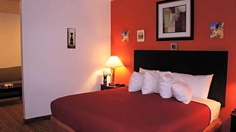Lux Inn and Suites