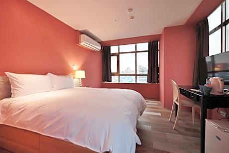 Classic Double Room with City View