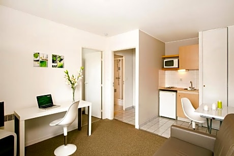 One bedroom apartment