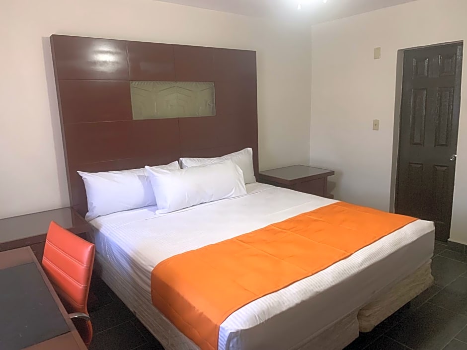 Hotel Los Arcos