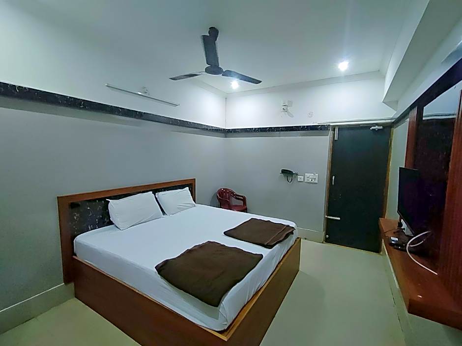Hotel Govind Heights