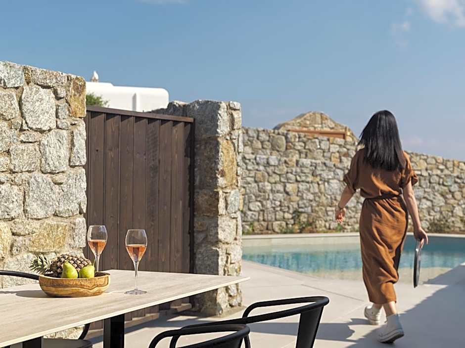 Ezio Bo Luxury Living