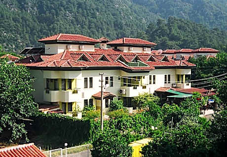 Özay Apart Otel