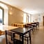 INT Lisbon Suites