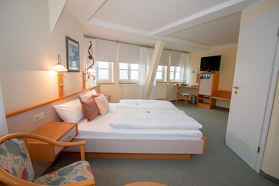 Hotel Garni am Markt - Businesshotel - Frühstücksbuffet - Fahrradabstellplatz - Hunde willkommen