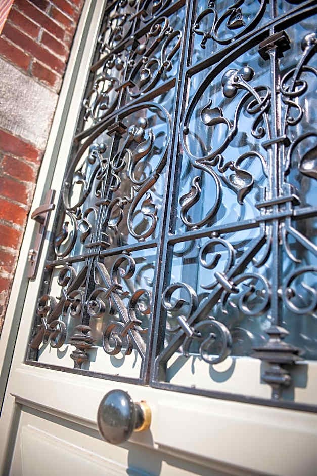 Chai du Chateau de Morteuil