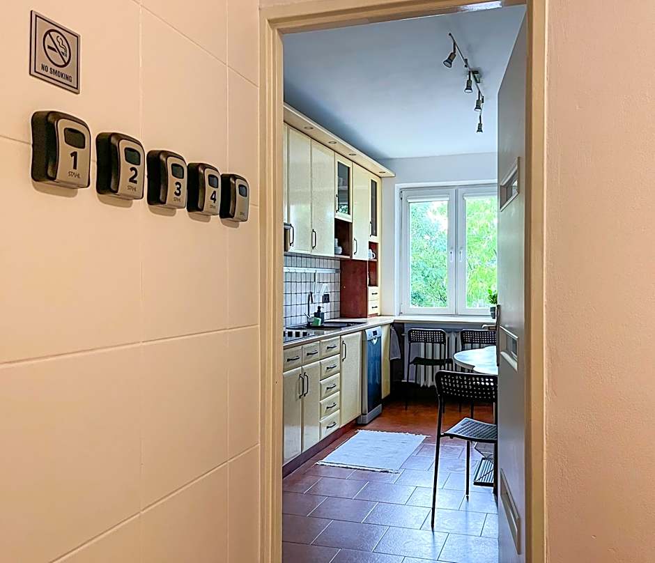 Flower House Warsaw Chopin Airport