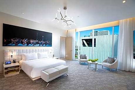Grand Finale Suite, 1 Bedroom Presidential Suite, 1 King, City view