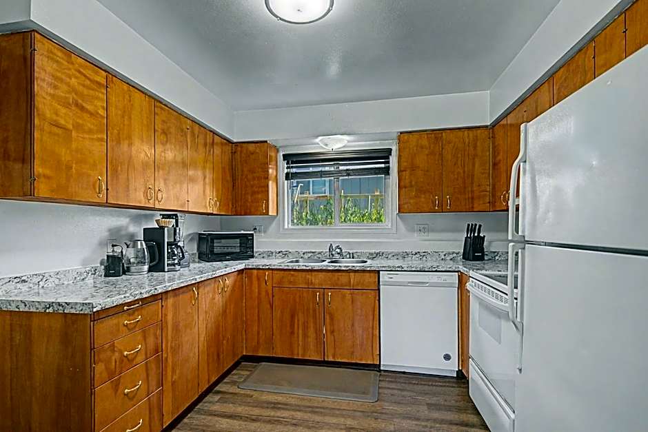410 e45th 2 bedroom apartment