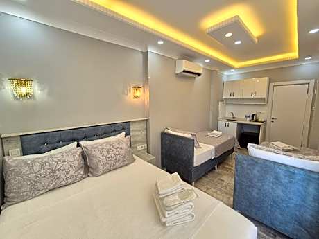 Quadruple Room with Sea View