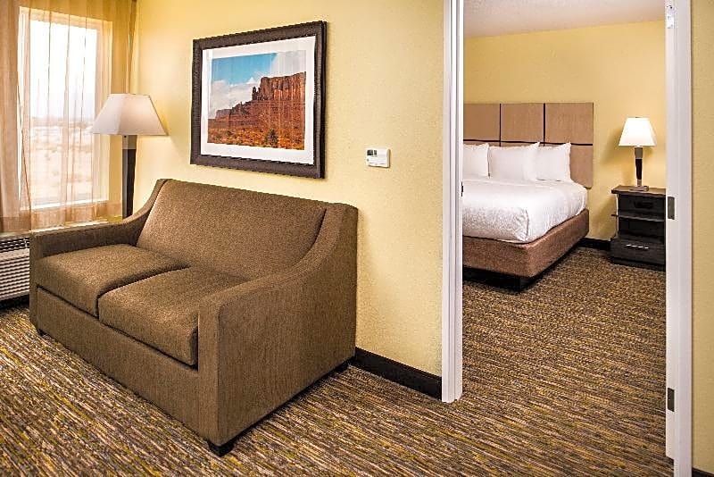 Candlewood Suites Carlsbad South