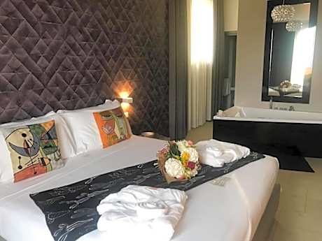 Deluxe Double Room with Hot Tub