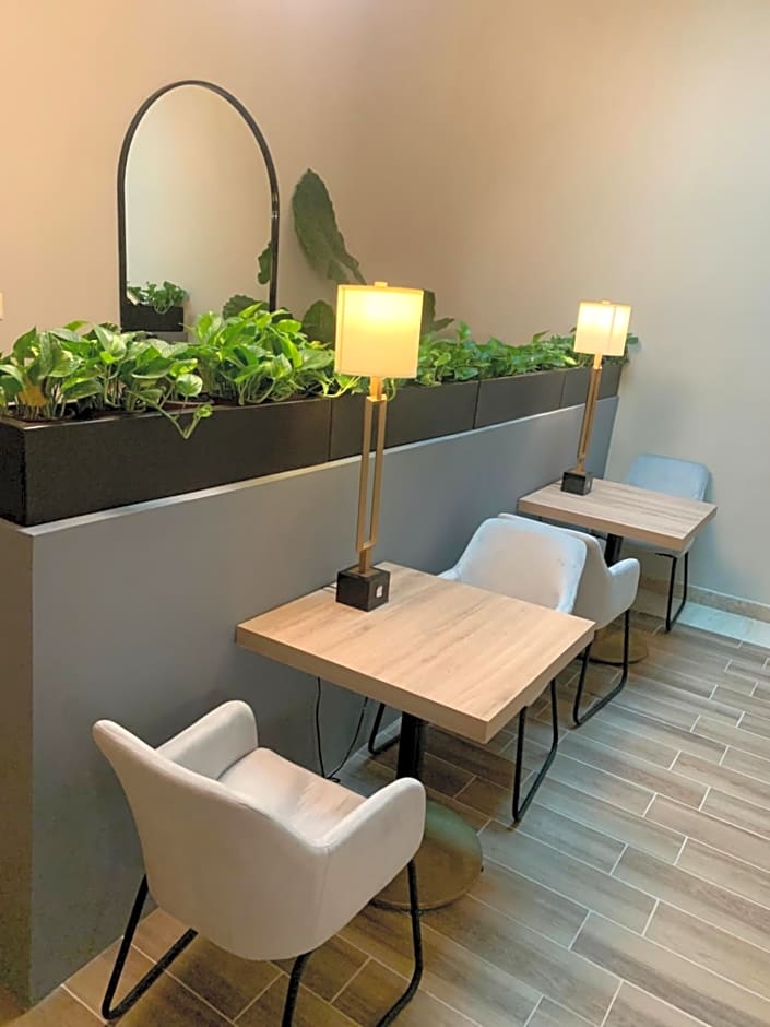 Hotel Dos Patios, Holistico Boutique & SPA