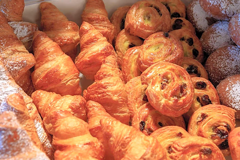 Brianteo Hotel Residence and Restaurant