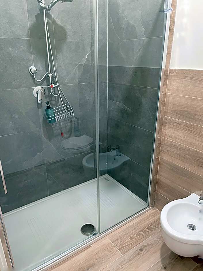 Extravaganza Room and Suite Apartment City Center