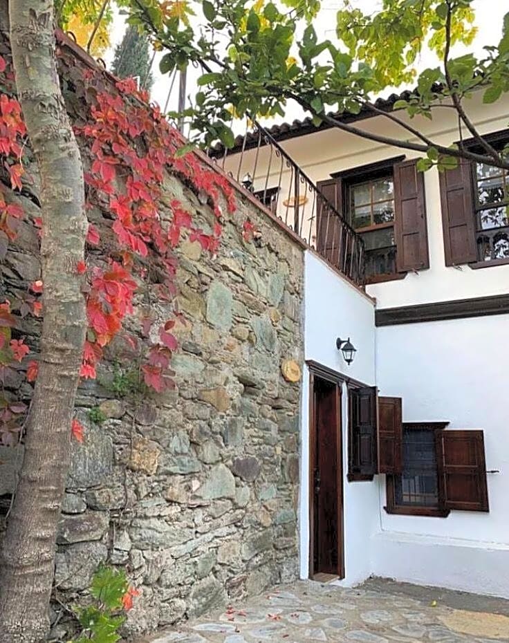 ŞİRİNCE BAHÇE OTEL