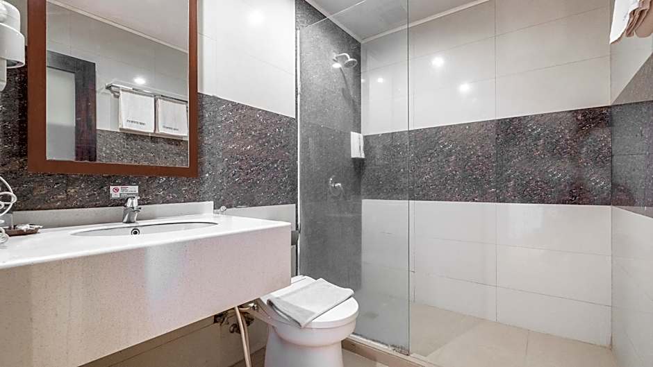 Continent Centrepoint Panakkukang – Makassar