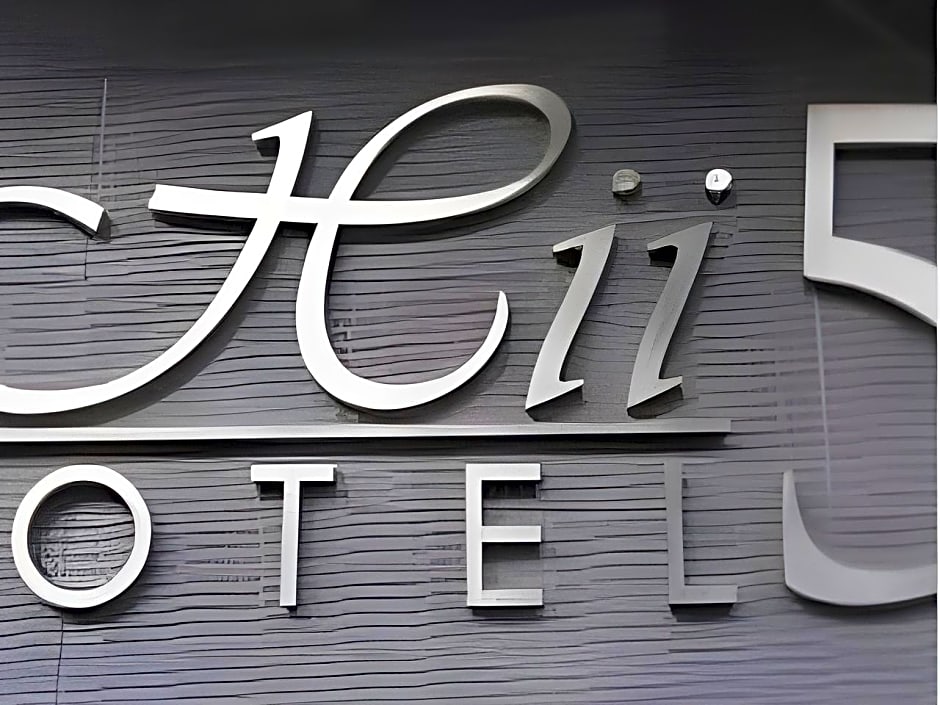 Hii-5 Hotel