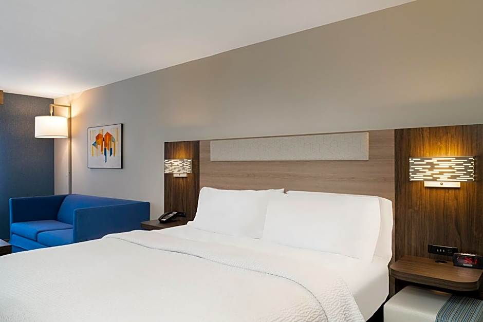 Holiday Inn Express & Suites Bozeman West By IHG