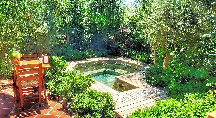 El Vino Hotel Suites