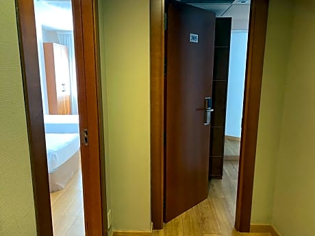 Family Room (4 Adults)