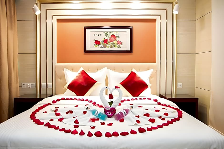 New World Hotel