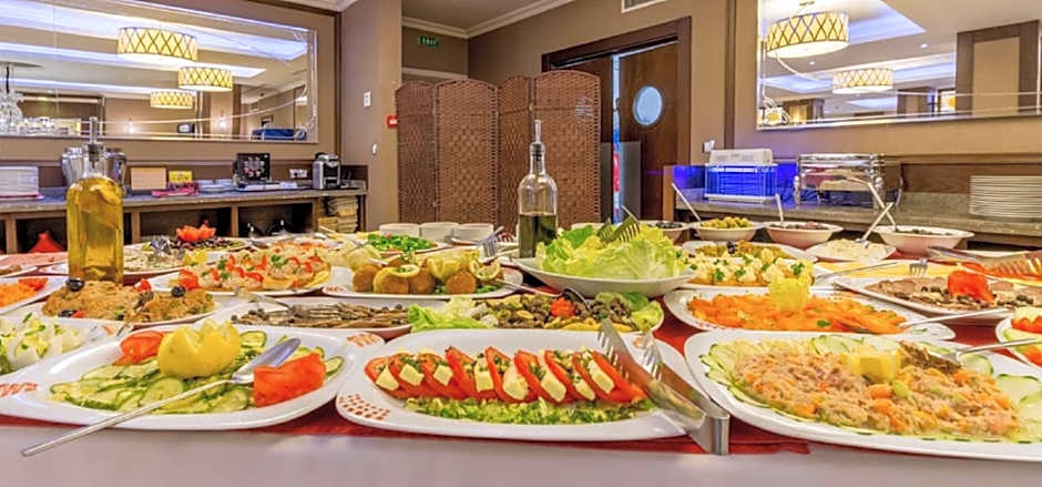 TADJ EL MAOUADA